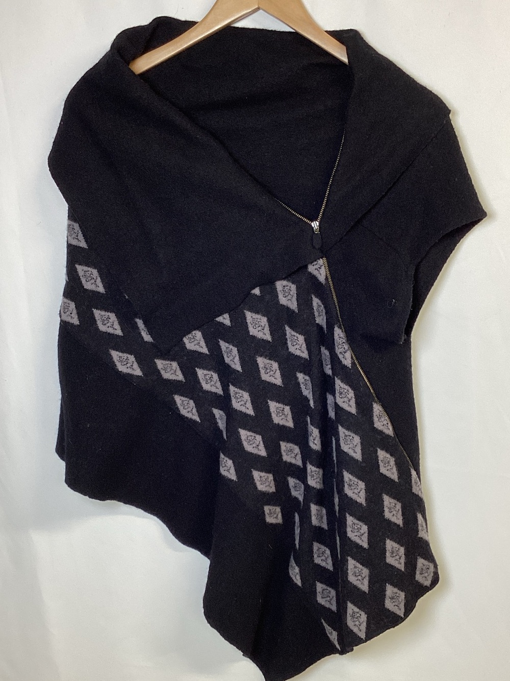 Anthropologie MOTH Wool Blend Poncho Cape Sweater Cross Zipper Size S